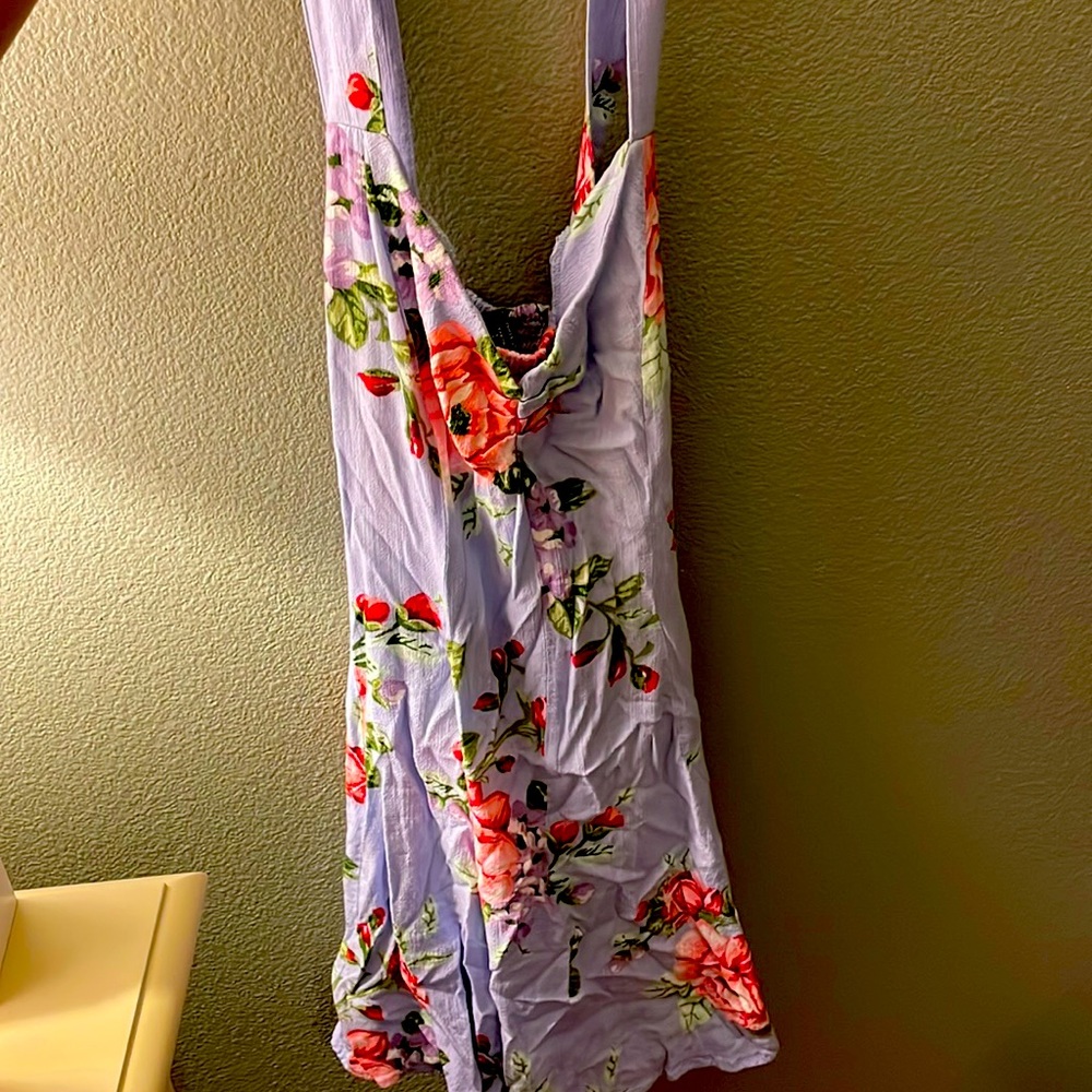 Forever 21 purple flower dress, stretches, so cute